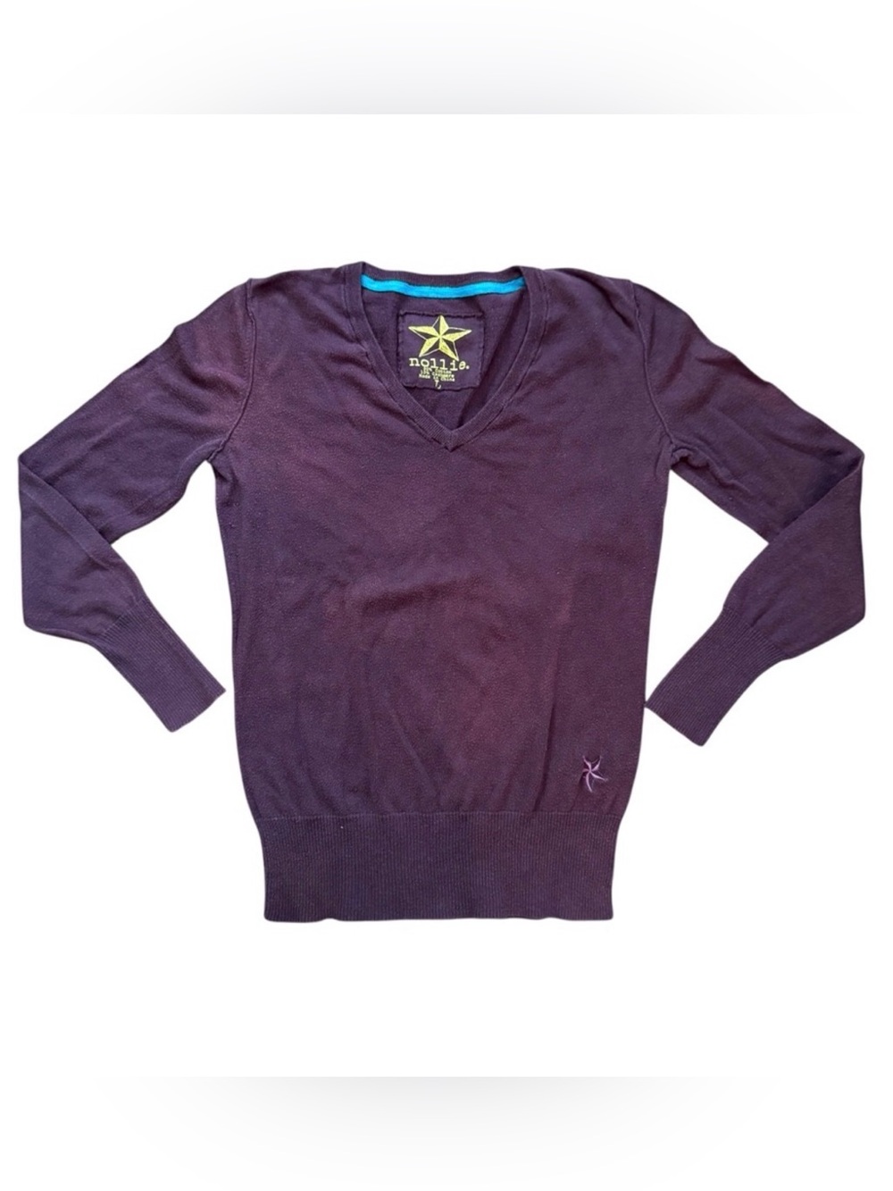 NOLLIE plum V-neck pullover, size L